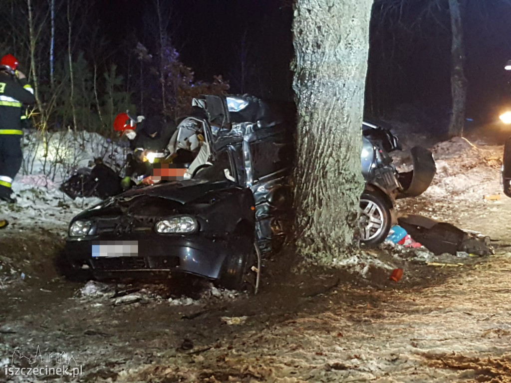 Tragiczny wypadek w gm. Borne Sulinowo. Samochód uderzył w drzewo. Zginął kierowca