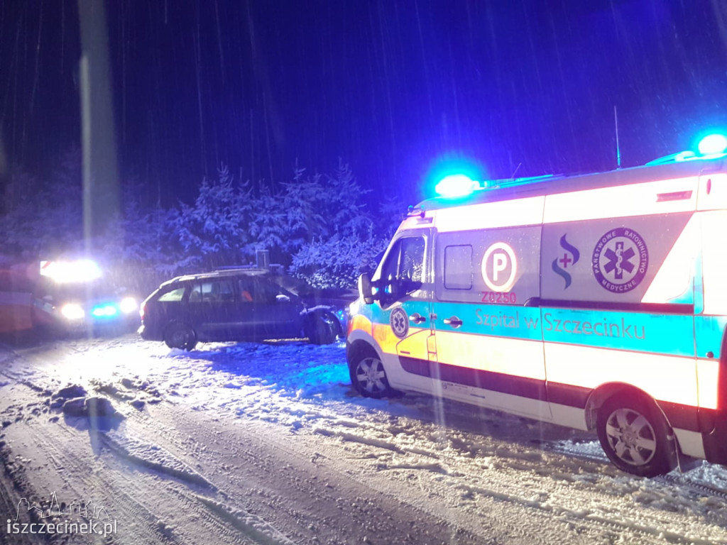 Wypadek w Jeleniu. Zderzenie dwóch samochodów