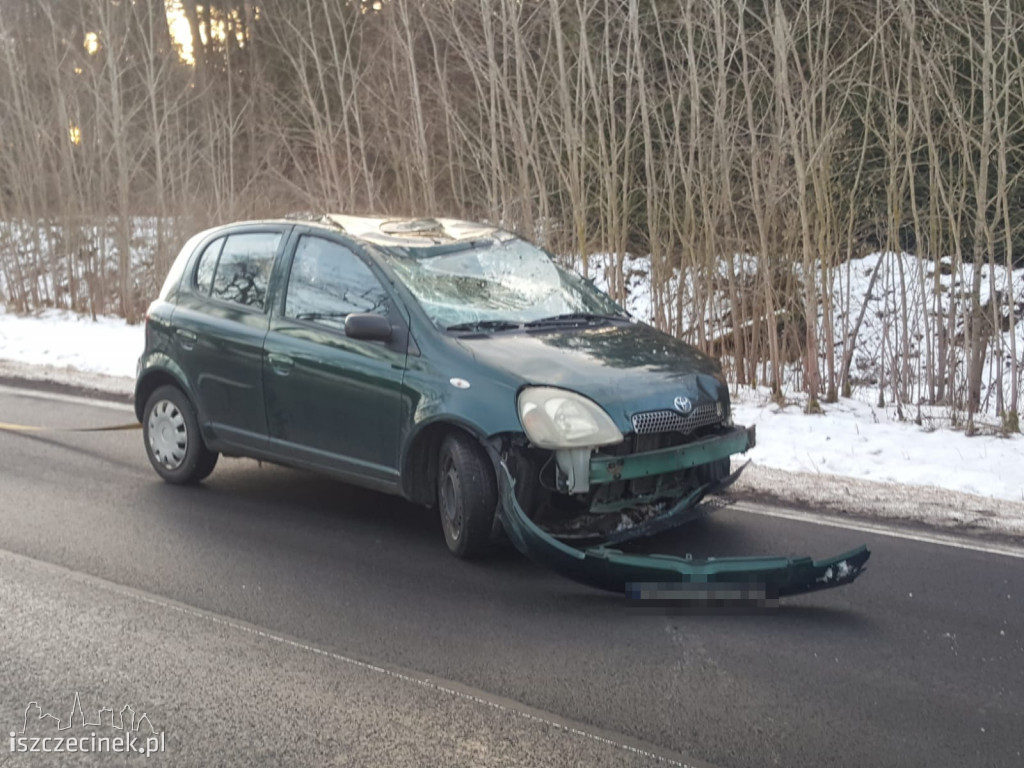 Szklanka na drodze. Samochody lądowały na dachach