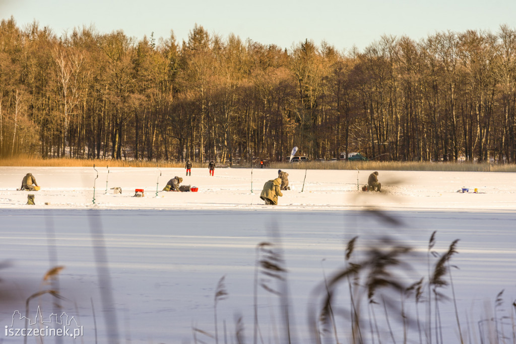 Puchar Burmistrza Szczecinka w wędkarstwie podlodowym - otwarte sportowe zawody wędkarskie FOTORELACJA
