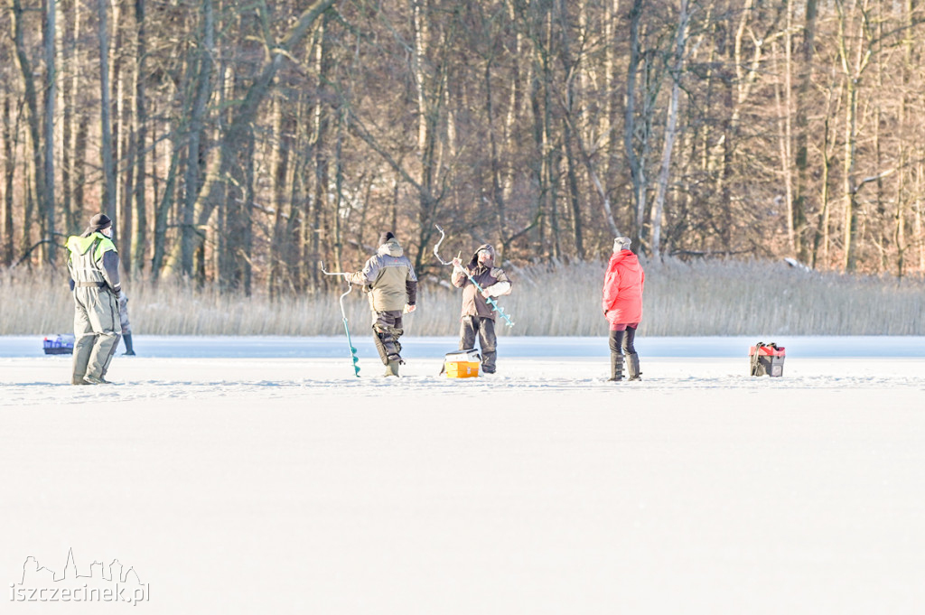 Puchar Burmistrza Szczecinka w wędkarstwie podlodowym - otwarte sportowe zawody wędkarskie FOTORELACJA
