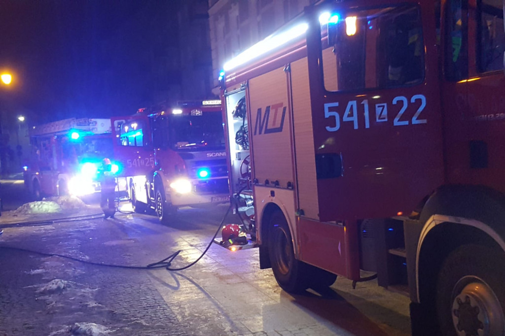 Tragiczny pożar w centrum miasta. Nie żyje jedna osoba