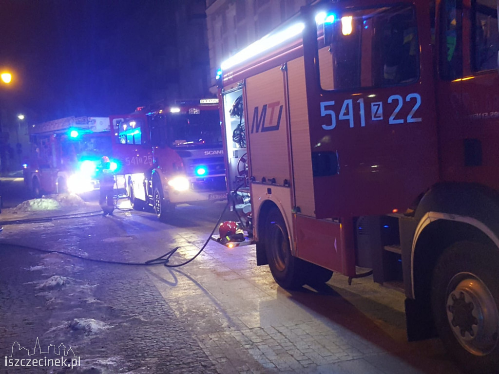 Tragiczny pożar w centrum miasta. Nie żyje jedna osoba