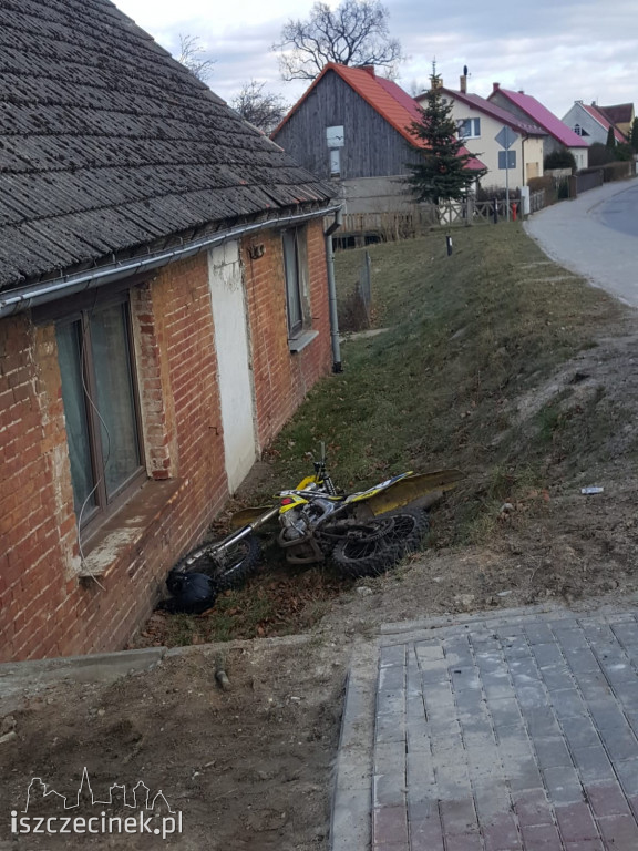 Po alkoholu nie opanował motocykla. Podczas zatrzymania był agresywny