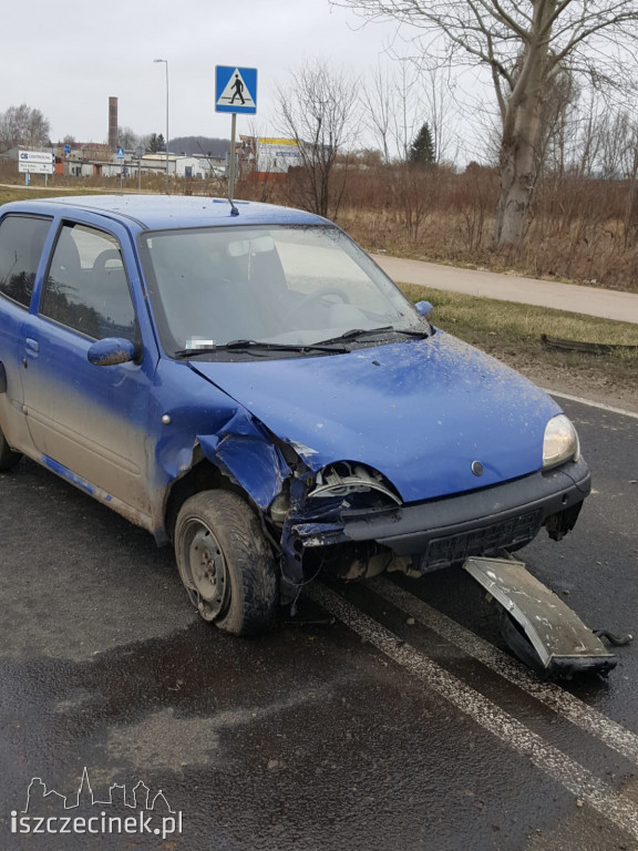 Po pijanemu uderzył w lampę i uciekł. Na miejsce przysłał swojego kolegę