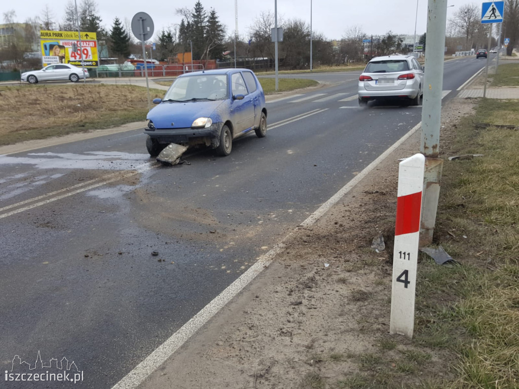 Po pijanemu uderzył w lampę i uciekł. Na miejsce przysłał swojego kolegę