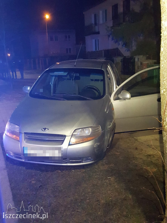 Uciekał przed policją. Doprowadził do zderzenia z innym samochodem