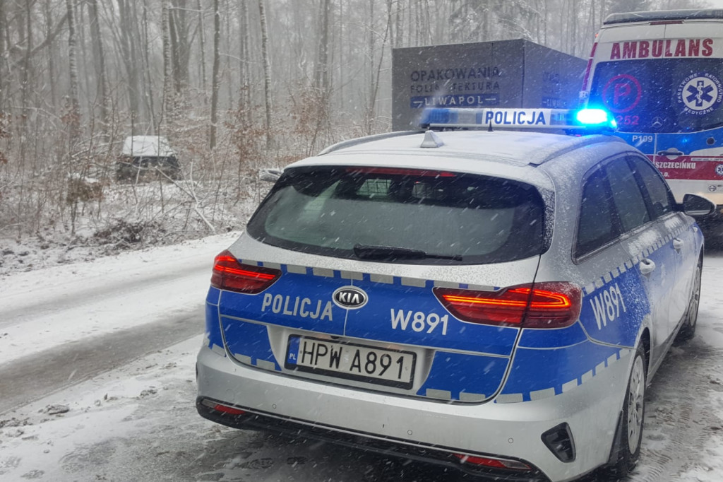 Fatalne warunki na drogach. Lepiej uważać podczas jazdy