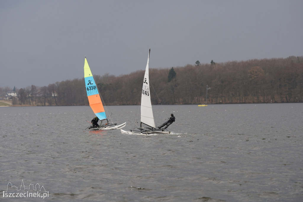 Katamarany Hobie Cat 14 na jeziorze Trzesecko [ZDJĘCIA, WIDEO]