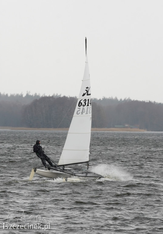 Katamarany Hobie Cat 14 na jeziorze Trzesecko [ZDJĘCIA, WIDEO]