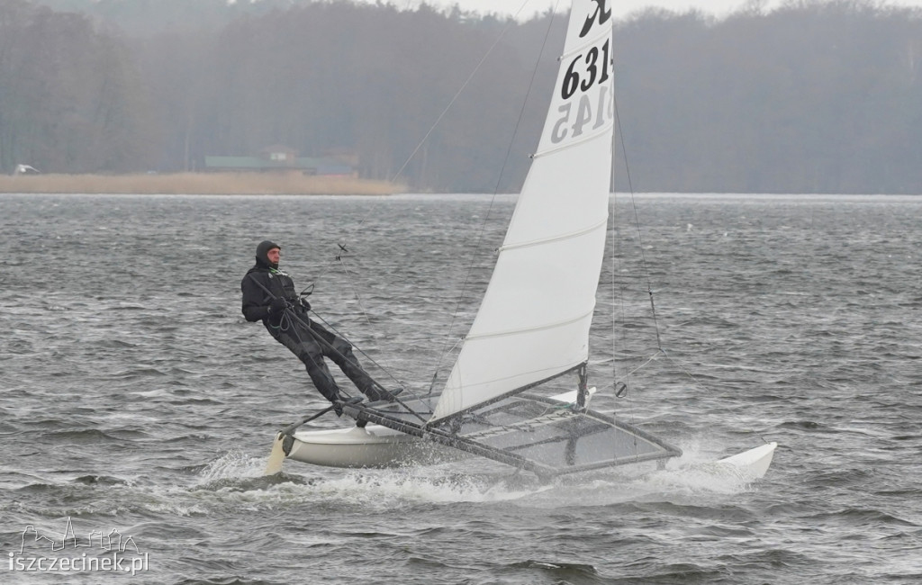 Katamarany Hobie Cat 14 na jeziorze Trzesecko [ZDJĘCIA, WIDEO]