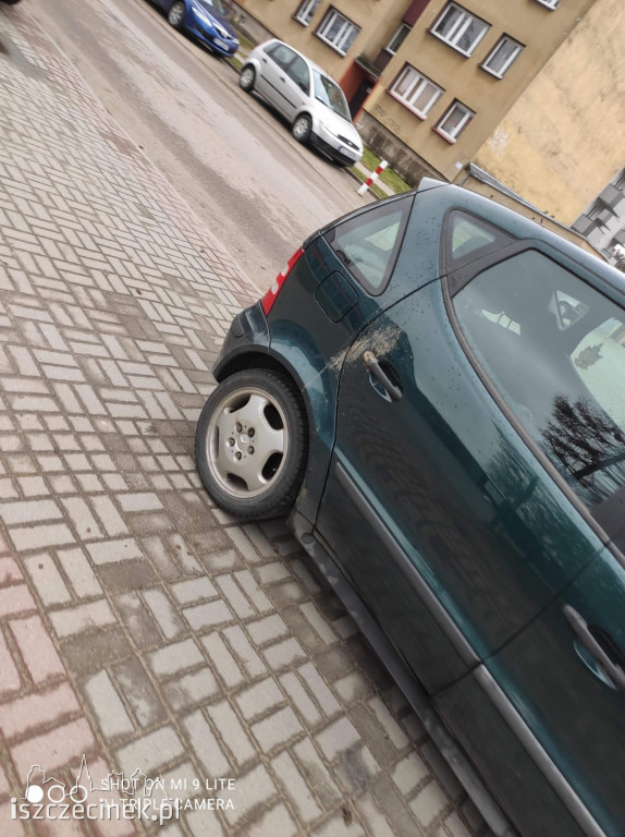Szalał po marihuanie. Zniszczył 5 samochodów