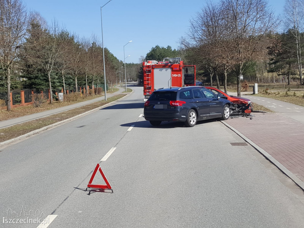 Zderzenie dwóch samochodów w Bornem Sulinowie