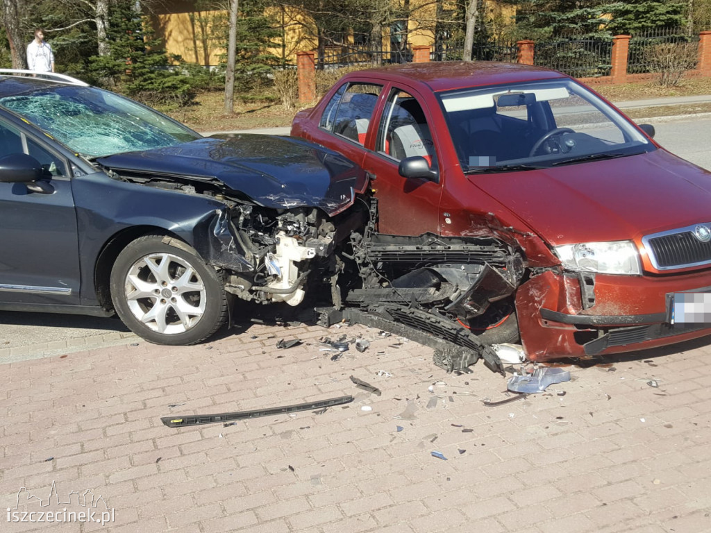 Zderzenie dwóch samochodów w Bornem Sulinowie