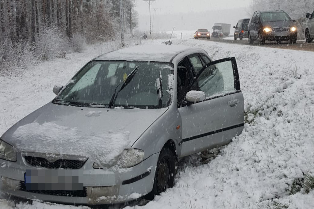 Fatalne warunki na drogach. Kolizja goni kolizję [FOTO]