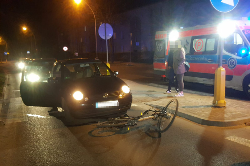 Rowerzysta potrącony na przejściu dla pieszych