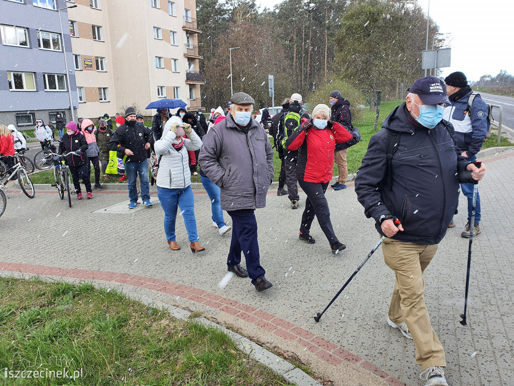 Poprzez 