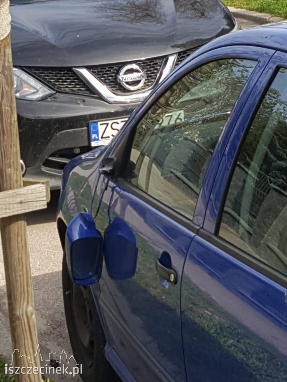 Nocny rajd wandali ulicami Szczecinka. Zniszczone samochody, przystanek i elewacje
