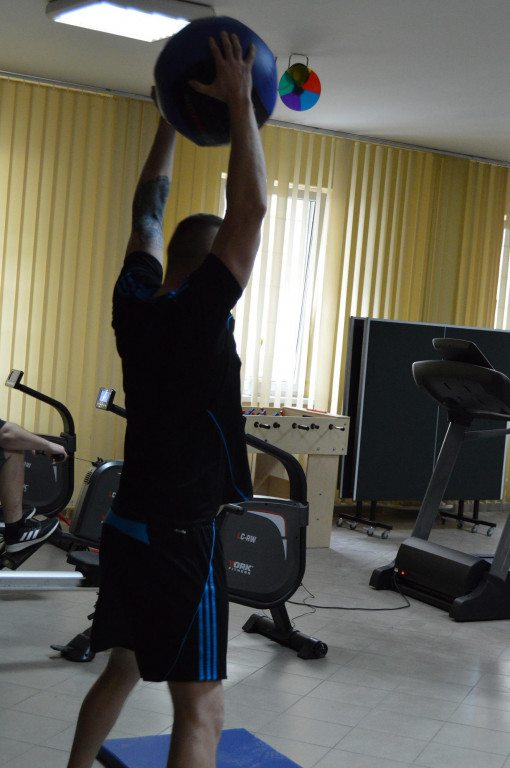 Crossfitowcy zza krat. Zdrowo i sportowo