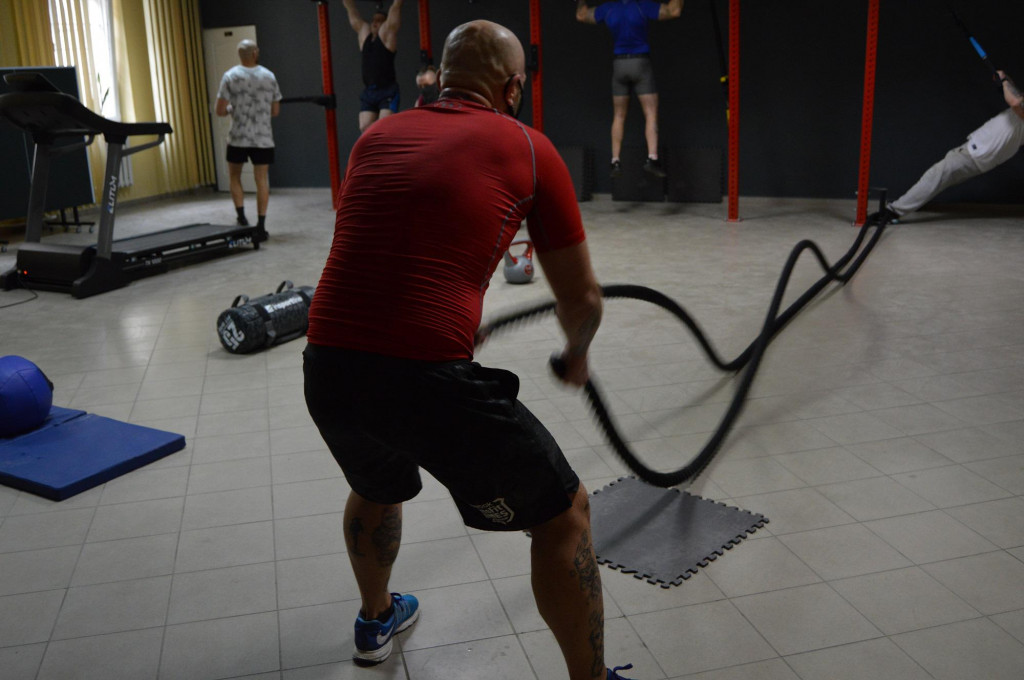 Crossfitowcy zza krat. Zdrowo i sportowo