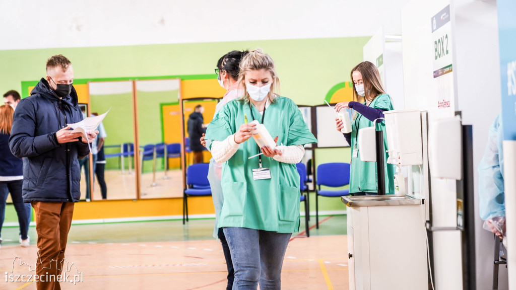 Powiatowy punkt szczepień otwarty! Tak przebiega szczepienie [FOTO]