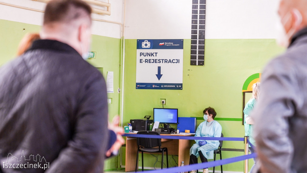 Powiatowy punkt szczepień otwarty! Tak przebiega szczepienie [FOTO]