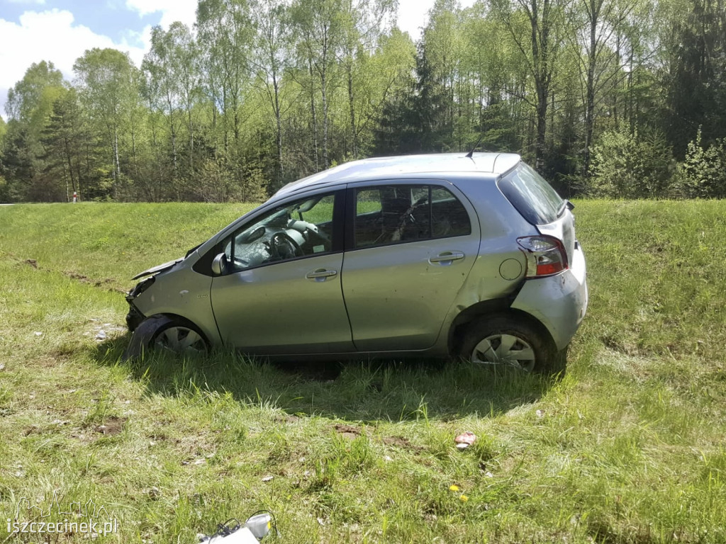 Dachowanie samochodu osobowego pod Białym Borem (DK-25)