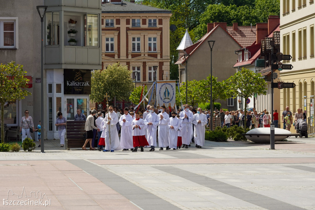Boże Ciało. Tłumy na procesjach