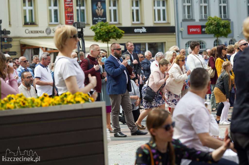 Boże Ciało. Tłumy na procesjach