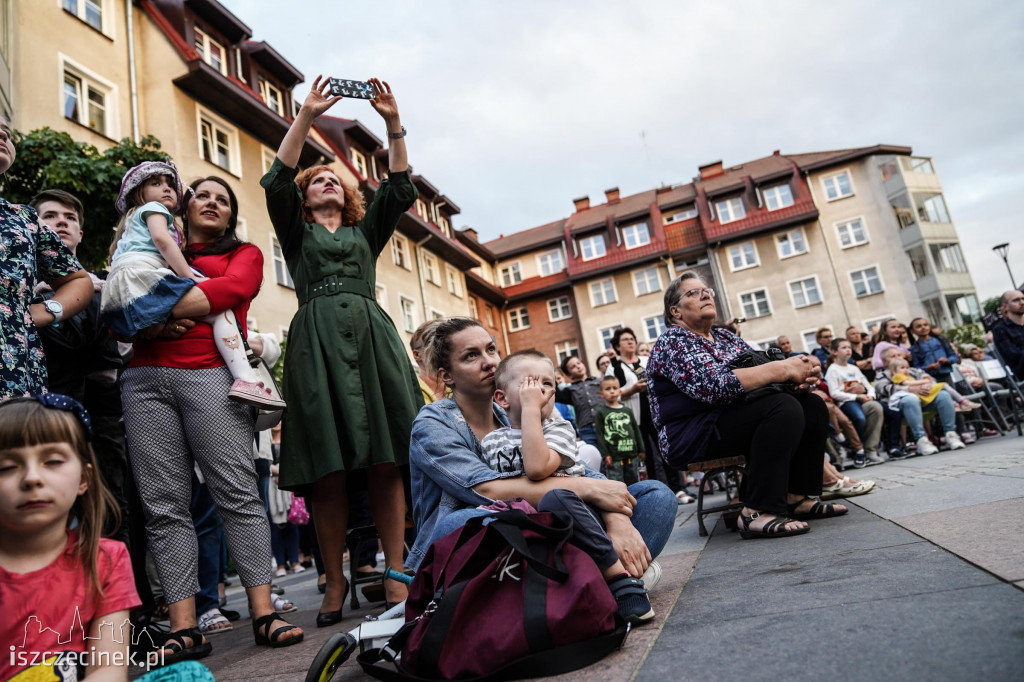 Muzy wieczorem. Niezwykłe wydarzenie przed ratuszem