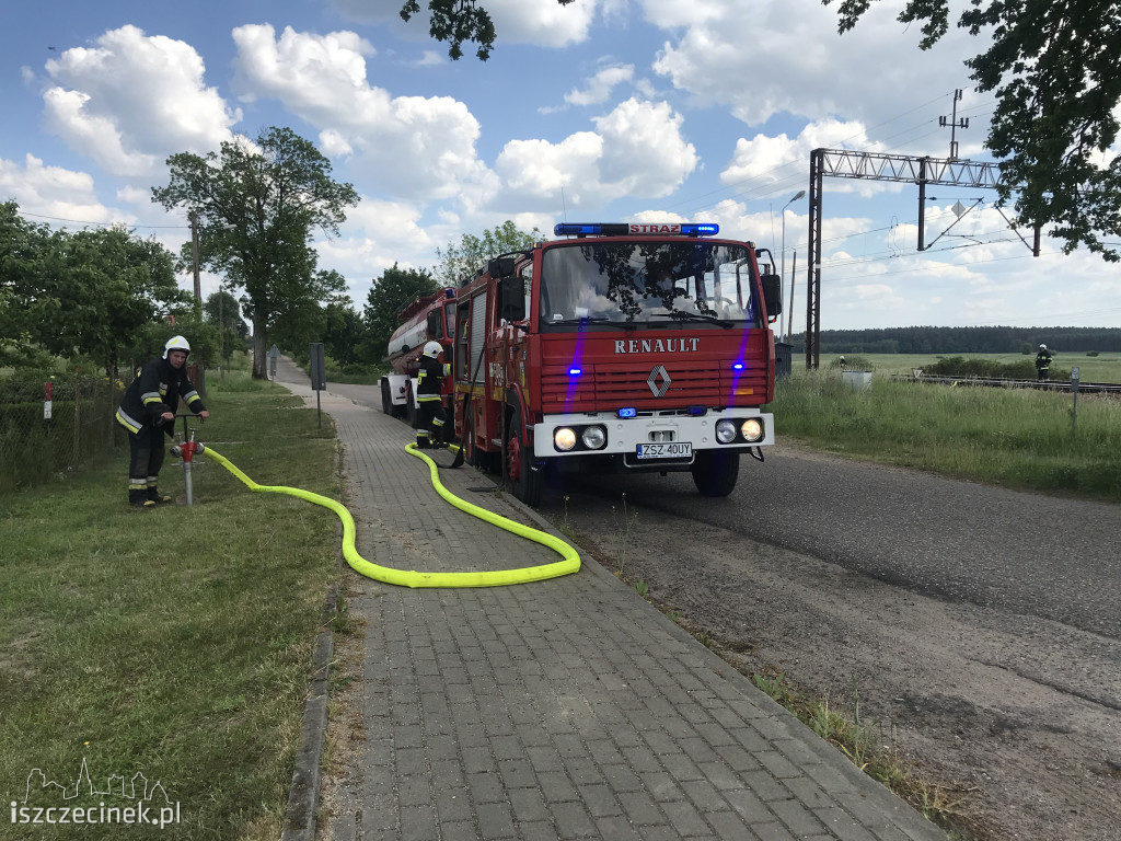 Wielki pożar w gm. Grzmiąca. W ogniu pola, drzewa i wagon