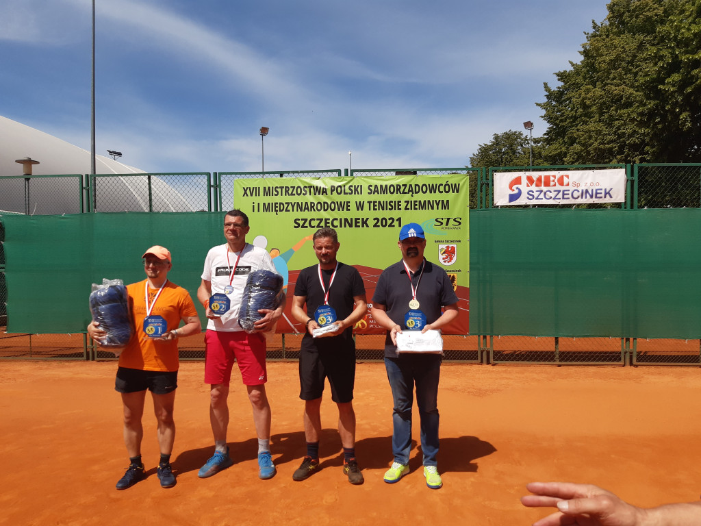 TENIS ZIEMNY. XVII Mistrzostwa Polski Samorządowców