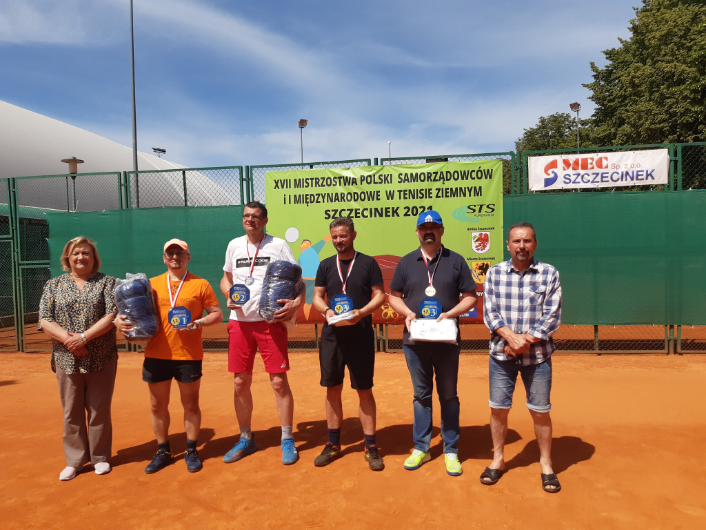 TENIS ZIEMNY. XVII Mistrzostwa Polski Samorządowców