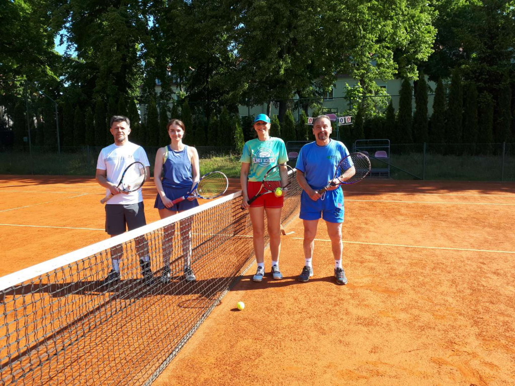TENIS ZIEMNY. XVII Mistrzostwa Polski Samorządowców