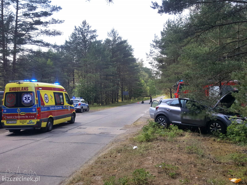 Wypadek pod Bornem Sulinowem. Zderzenie dwóch samochodów