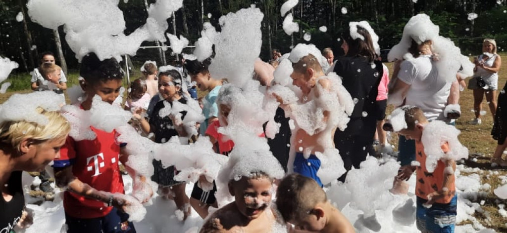 Dzieci ze Starego Chwalimia powitały wakacje!