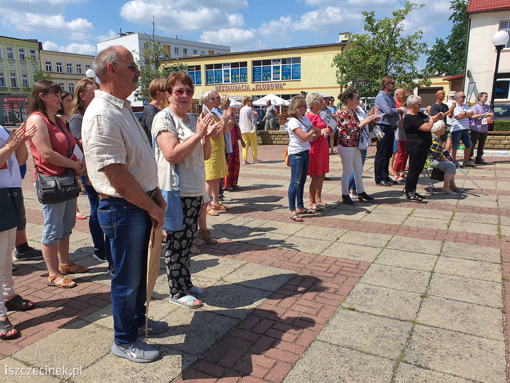 Piknik demokratyczny Tour de Konstytucja, dotarł do Czarnego