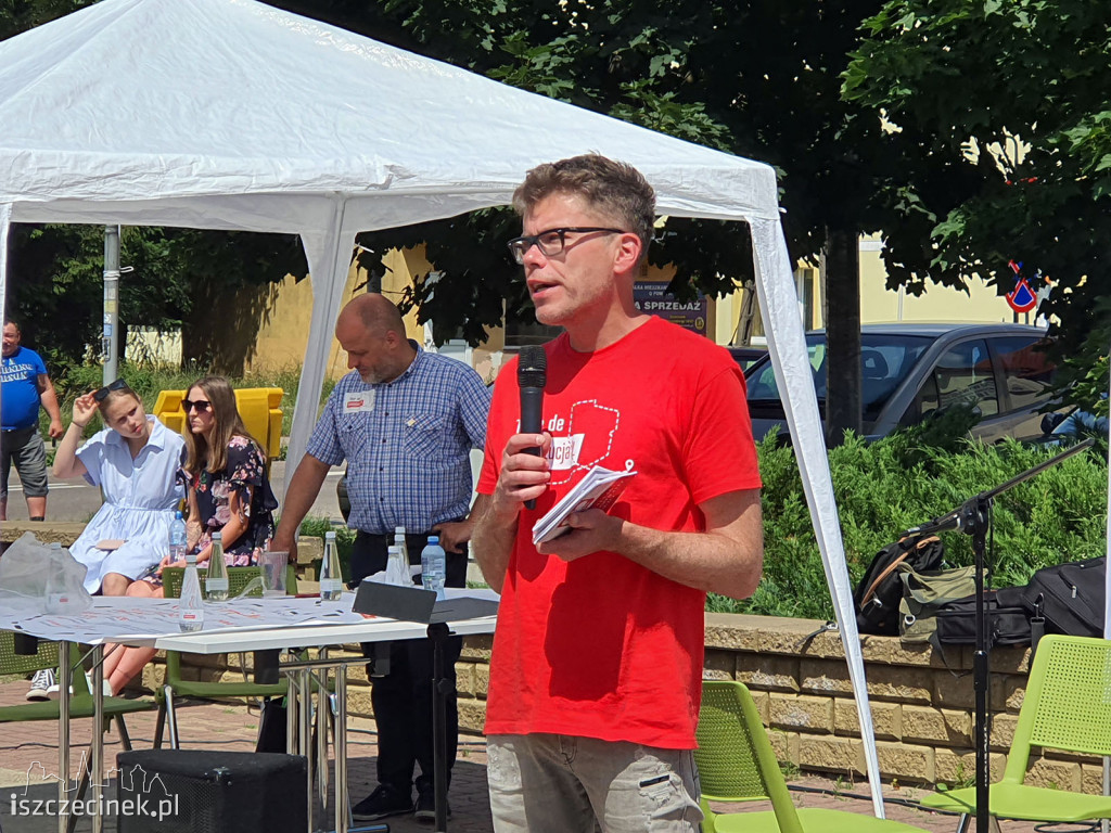 Piknik demokratyczny Tour de Konstytucja, dotarł do Czarnego