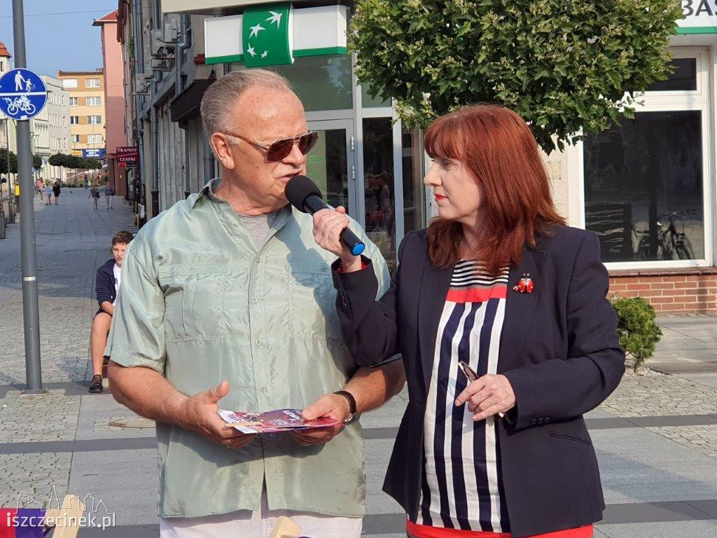 Polityczki i gościnie. Lewica na Placu Wolności w Szczecinku