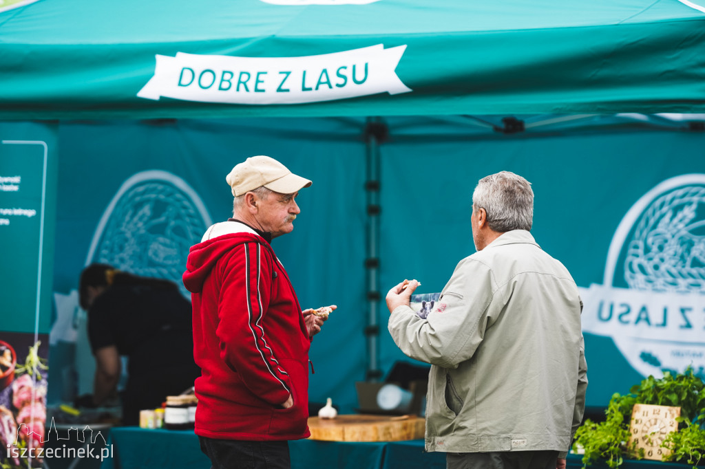 Leśnicy z Darami Lasu opanowali plac koncertowy.