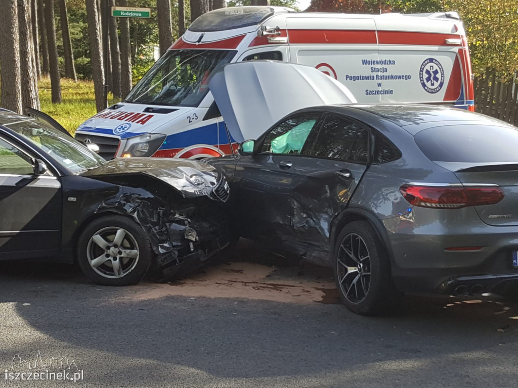 BORNE SULINOWO. Audi uderzyło w Mercedesa