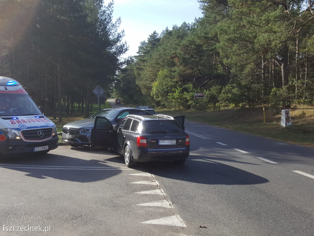 BORNE SULINOWO. Audi uderzyło w Mercedesa