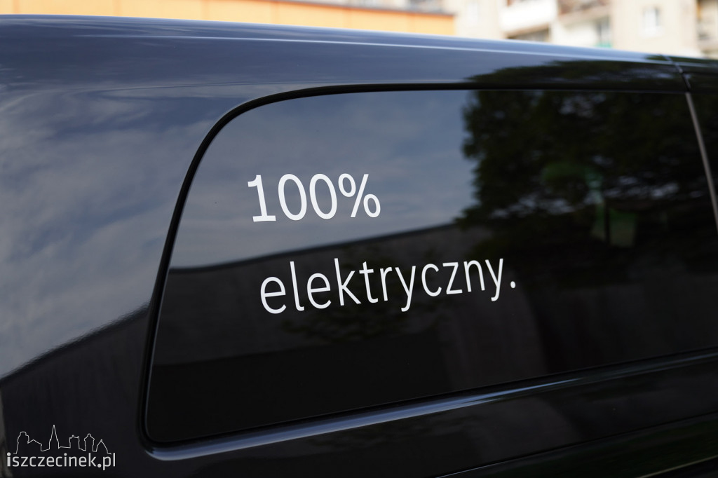Tak będzie wyglądał nowy samochód straży miejskiej? Ruszyły testy elektrycznego auta