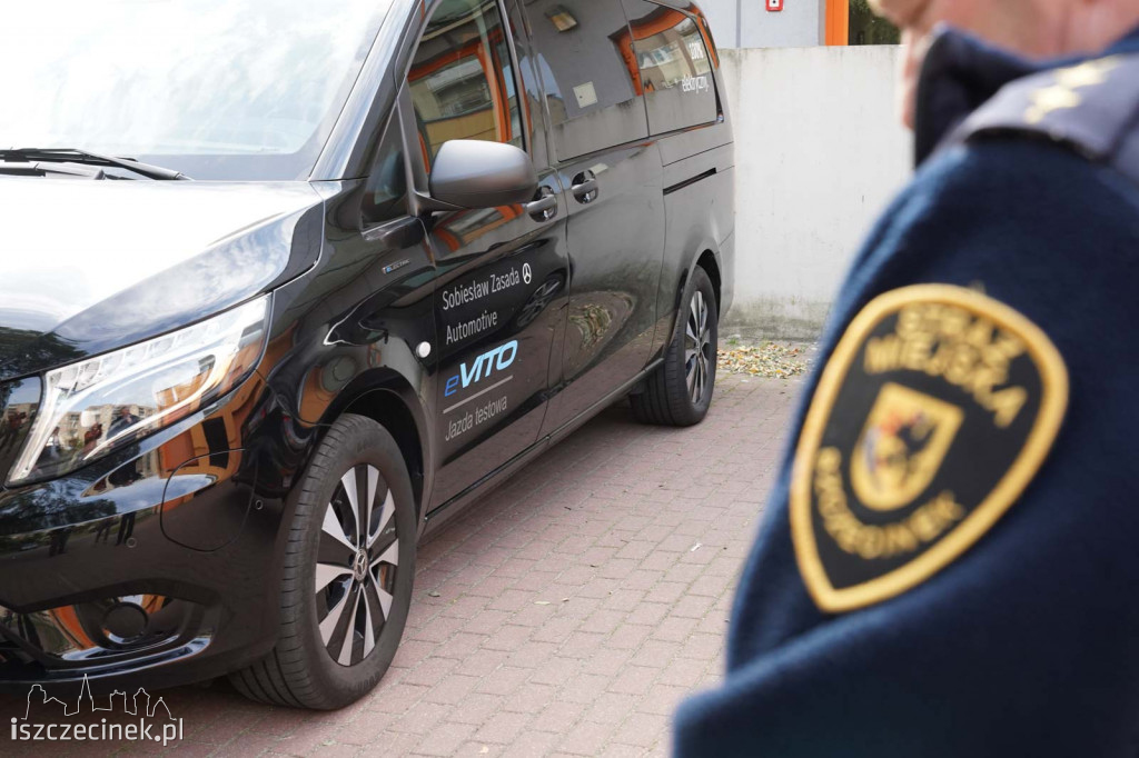 Tak będzie wyglądał nowy samochód straży miejskiej? Ruszyły testy elektrycznego auta
