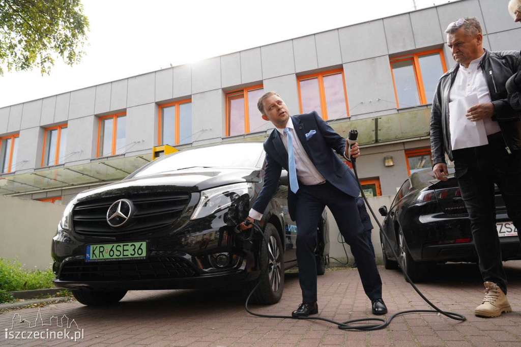 Tak będzie wyglądał nowy samochód straży miejskiej? Ruszyły testy elektrycznego auta