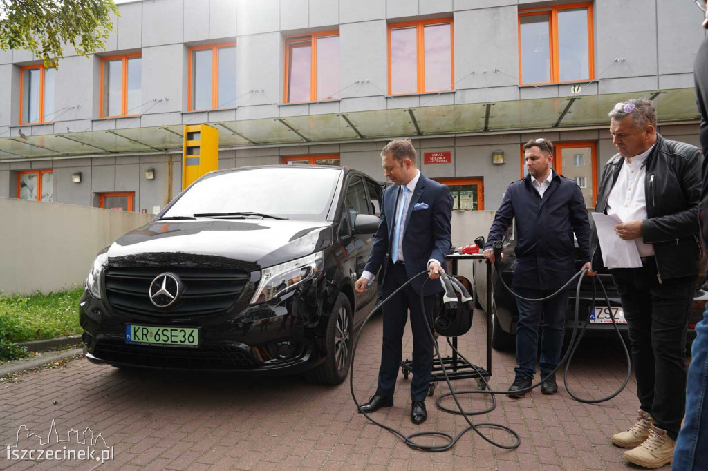 Tak będzie wyglądał nowy samochód straży miejskiej? Ruszyły testy elektrycznego auta
