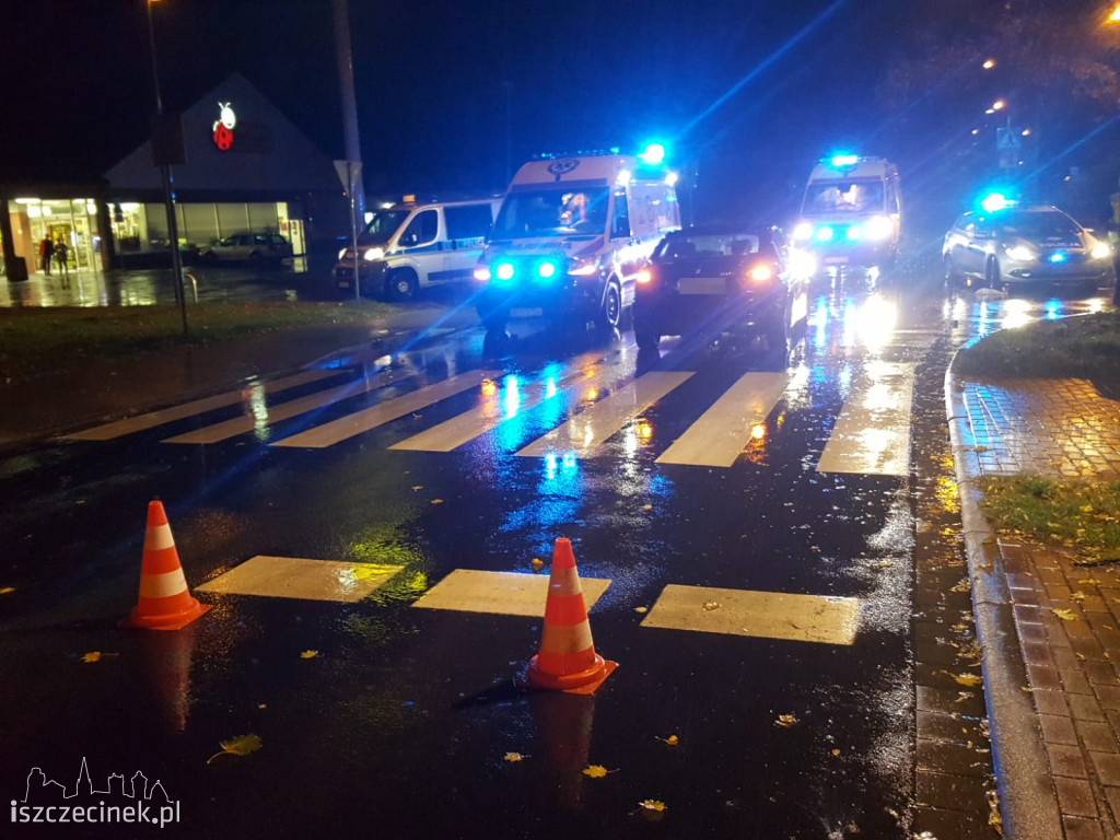 Wypadek na ulicy Polnej. Dwóch mężczyzn potrąconych na pasach