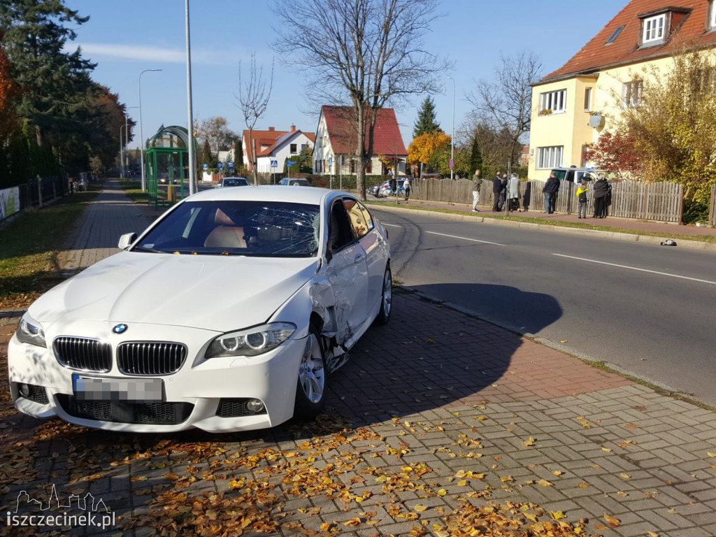 Zderzenie BMW z radiowozem jadącym na sygnałach ZDJĘCIA