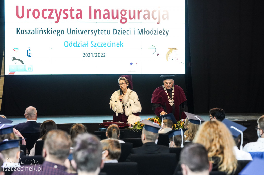 Koszaliński Uniwersytet Dzieci i Młodzieży zainaugurował rok akademicki 2021/2022