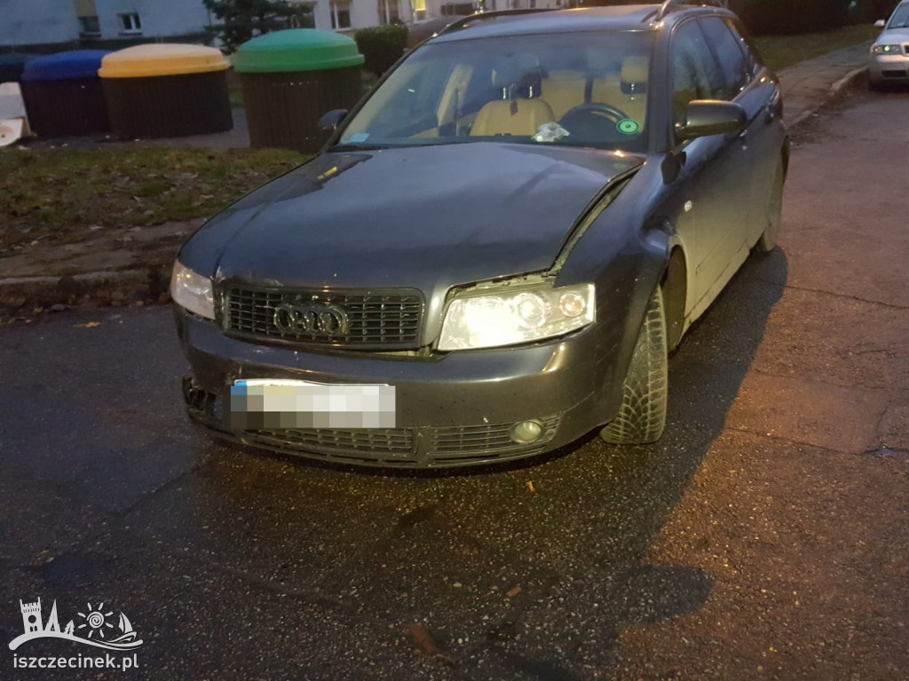 Kraksa na skrzyżowaniu. Dwa auta rozbite